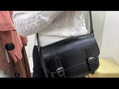 ❤️ Публична мастурбация на младата кучка FeralBerry с вибратор в стаята за обличане ❤ Слуги в bg.fuxporn-com.ru
